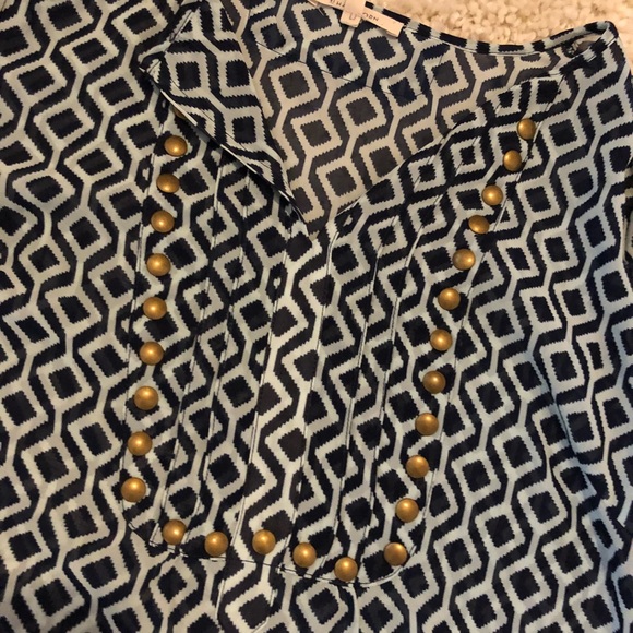 Top - Picture 2 of 3